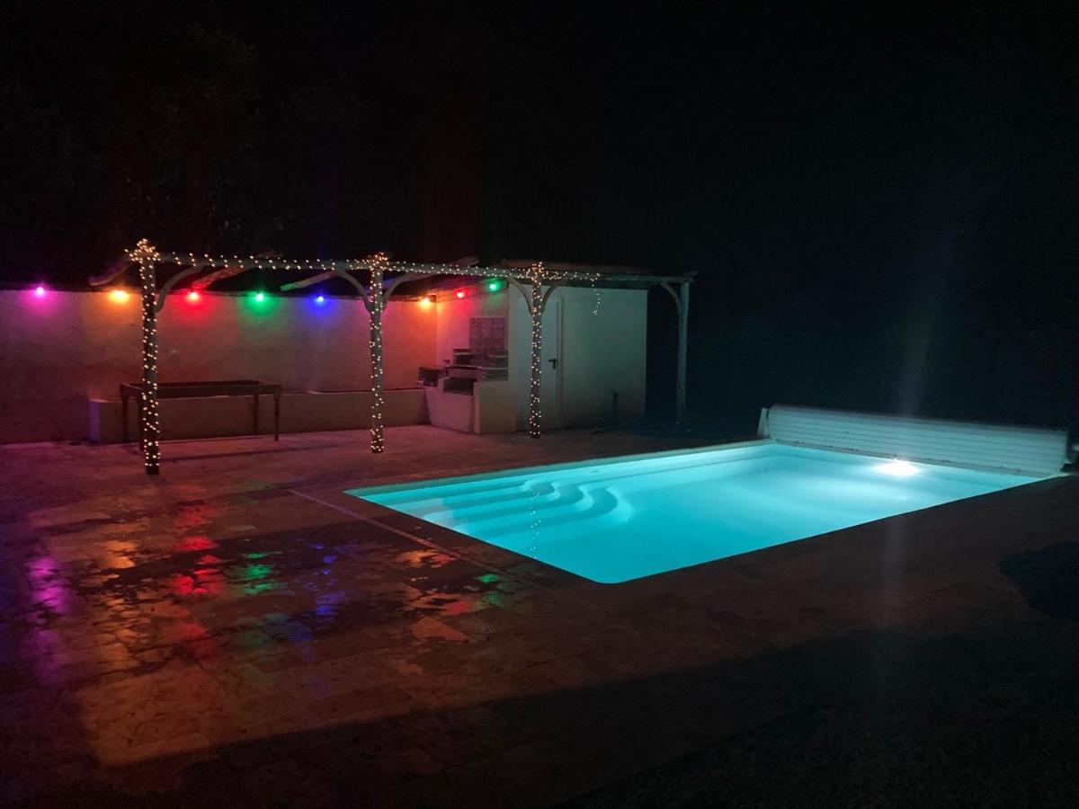 Rustic Cottage With Stunning Swimming Pool Saint-Front  Exterior photo